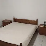 Seretirooms Néa Ankhíalos