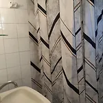 Penzion Seretirooms Néa Ankhíalos