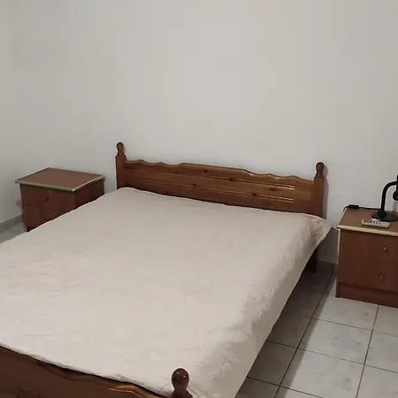 Seretirooms Νέα Αγχίαλος